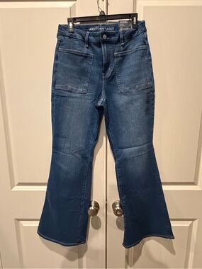 American Eagle Outfitters Curvy Flare Jeans w/ Front Patch Pockets